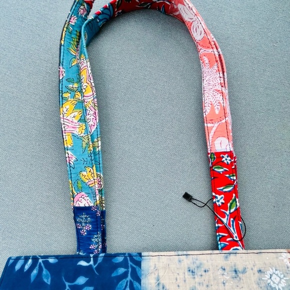 New Vibrant Unique Quilted Colorful Patchwork Tote Bag Sturdy Construction - Picture 10 of 11